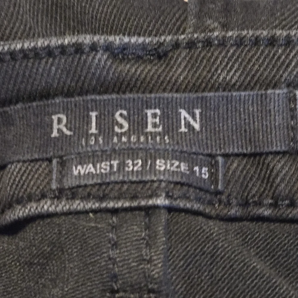 RISEN Womens Black Distressed Straight Leg Crop Ankle Denim Jeans Size 32